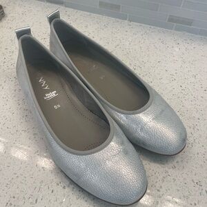 Silver flats